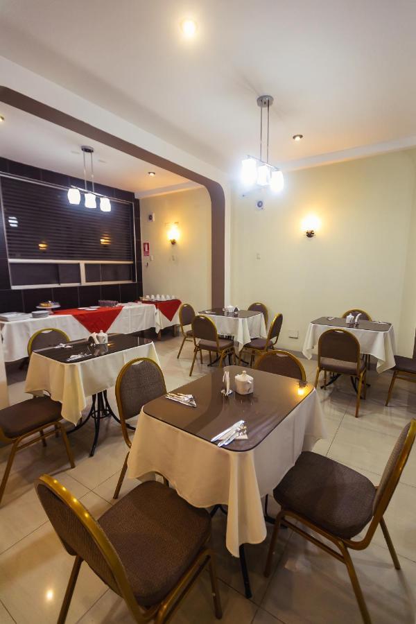Hotel Suite Plaza Trujillo Exterior photo