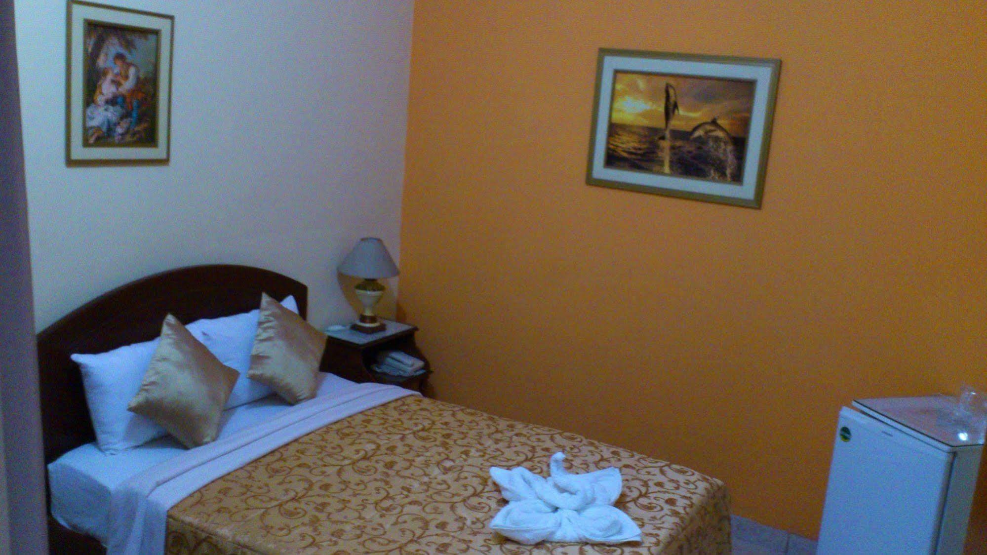 Hotel Suite Plaza Trujillo Exterior photo